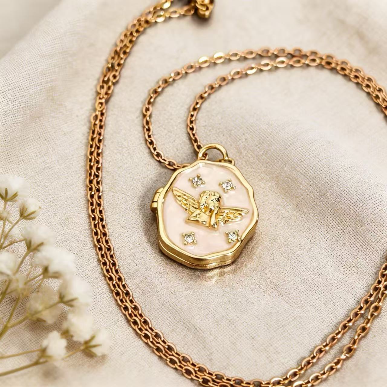 cbcd8142-82a5-40f8-bb5c-f41db7530f3a