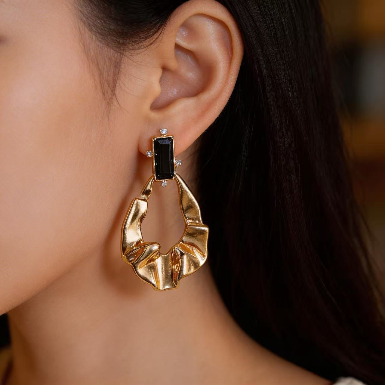 Folded Metal & Black Crystal Earrings: Unlock Your Professional Grace & Strength