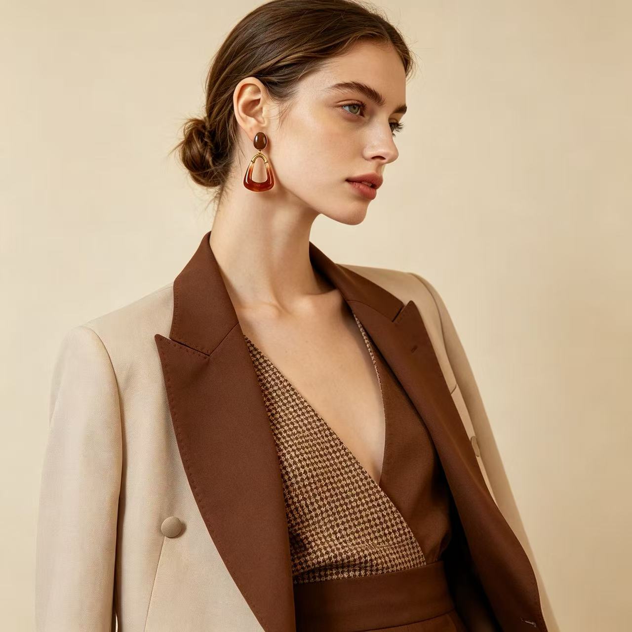 Minimalist Meets Vintage: The Ombré Amber Earrings You’ll Wear On Repeat